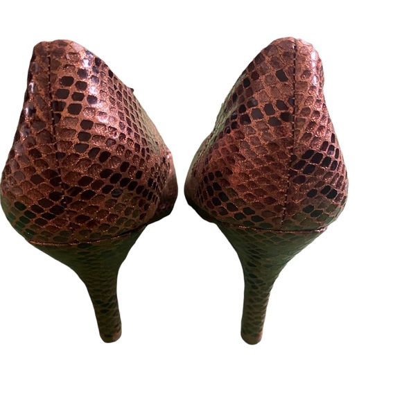 MootsieTootsie Heels - Picture 3 of 5